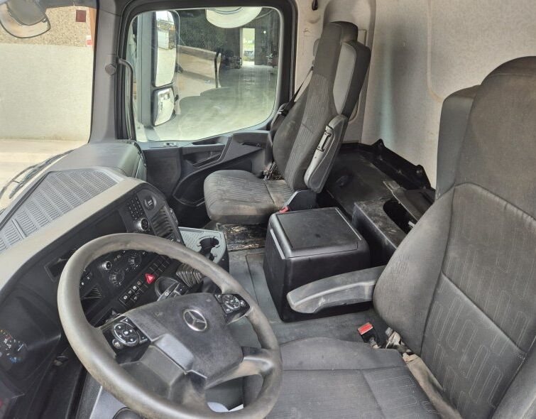 MERCEDES BENZ AROCS 3345S